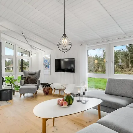3 Bedroom Cozy In