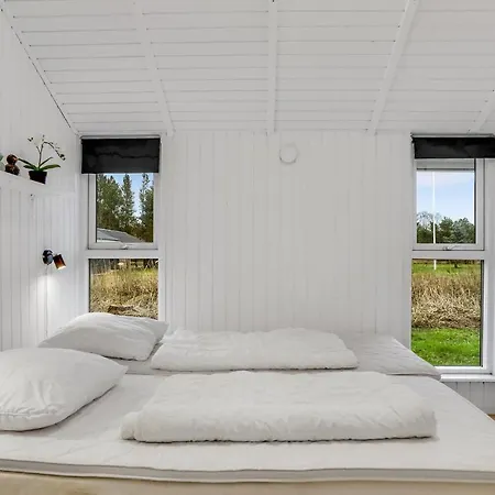 3 Bedroom Cozy In