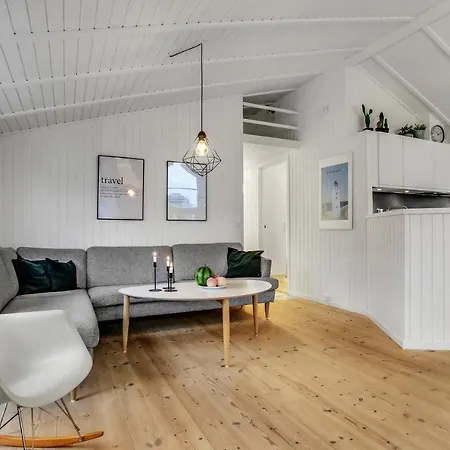 3 Bedroom Cozy In Dom wakacyjny